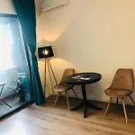 Rebreanu Unique Апартаменти