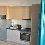 Rebreanu Unique Апартаменти *