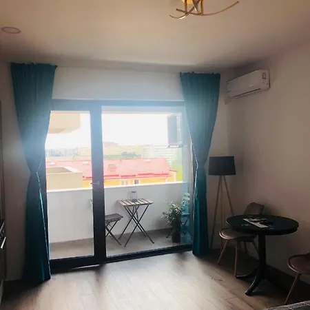 Rebreanu Unique Bükreş