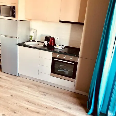 Rebreanu Unique * Bükreş