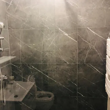公寓 Rebreanu Unique 布加勒斯特